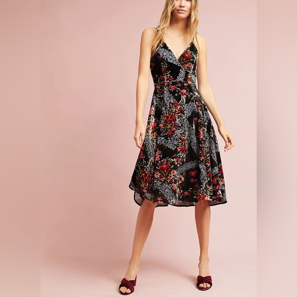 NWT Anthropologie Eli + Ali Velvet Kora Floral Dress